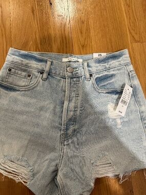 NWT Pacsun Jean shorts size 25
